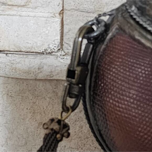 Maya Evangelista Hard Resin Cross Body Bag with Removable Beaded Strap - Picture 8 of 16